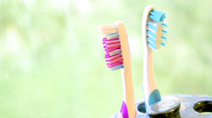 3 uses for your old toothbrush