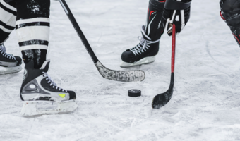 If you’re planning your winter activities, don’t forget to pack a mouthguard! Here are winter sports that need mouthguards to keep your smile safe.